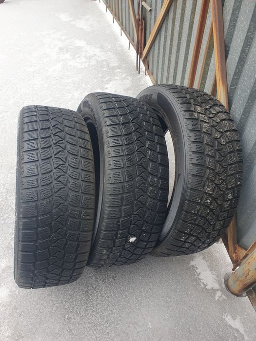 Продам шины 3 штуки