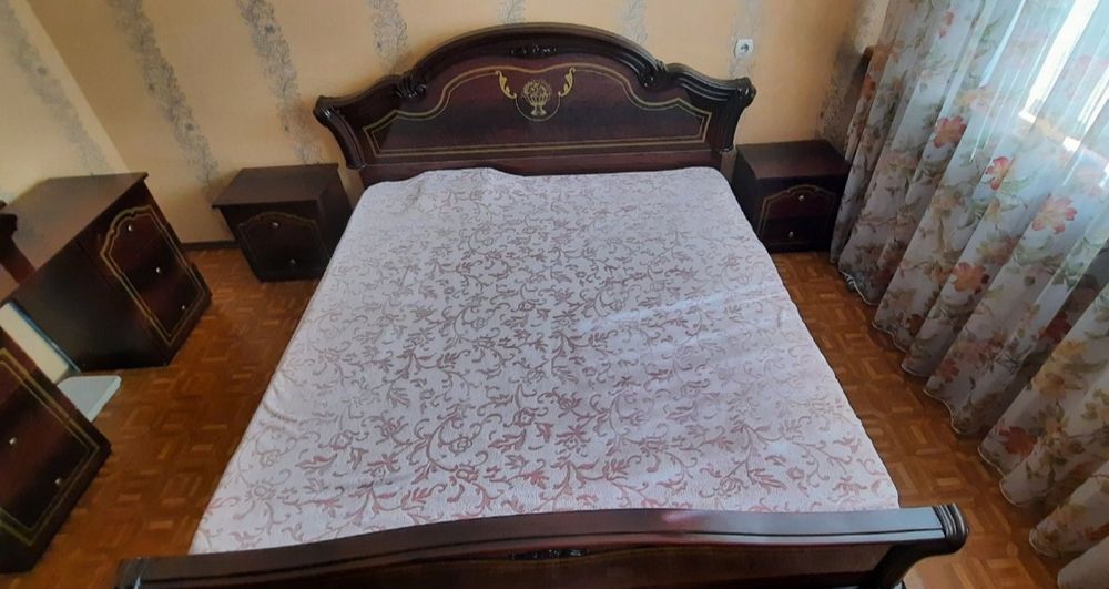 Спальный гарнитур. ИТАЛИЯ.