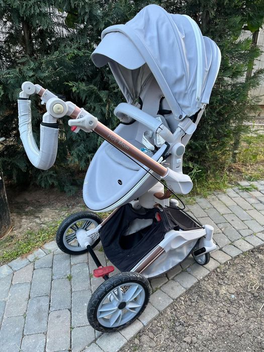 Vând cărucior hot mom