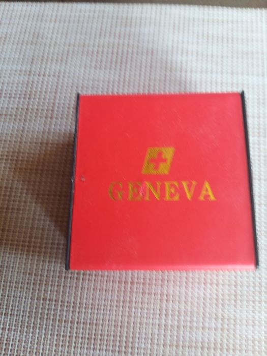 Комплект часовници