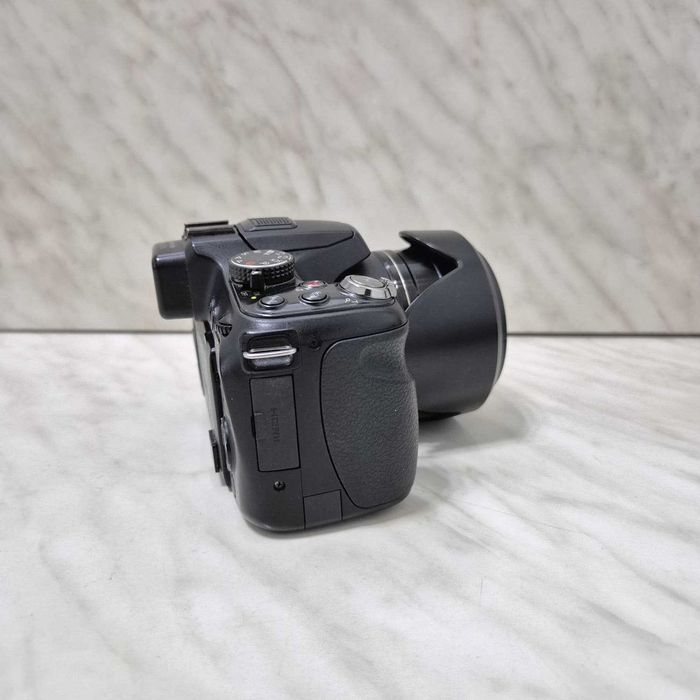 Aparat foto Panasonic dmc-fz200 20.1 MP Negru cu Obiectiv Zeus Amanet 36641