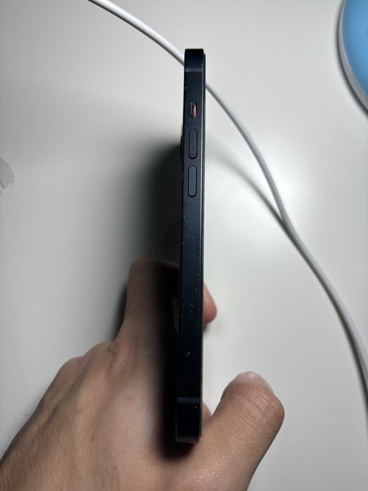 iPhone 13 128GB Midnight