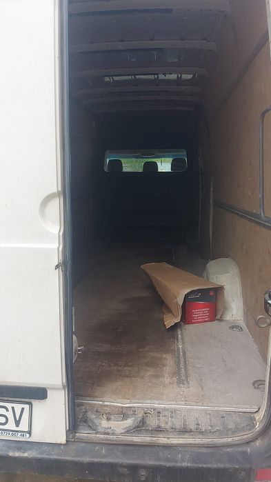 Duba de inchiriat cu sofer