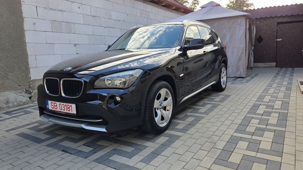 BMW X1 2011 — imagine 2