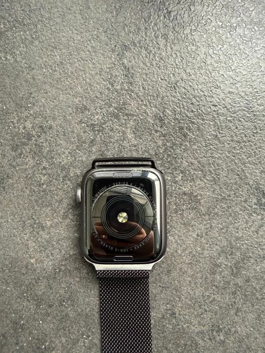 AppleWatch series 4 , 44 mm