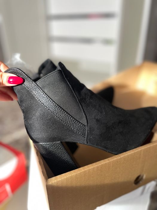 Демисезонные женские сапоги