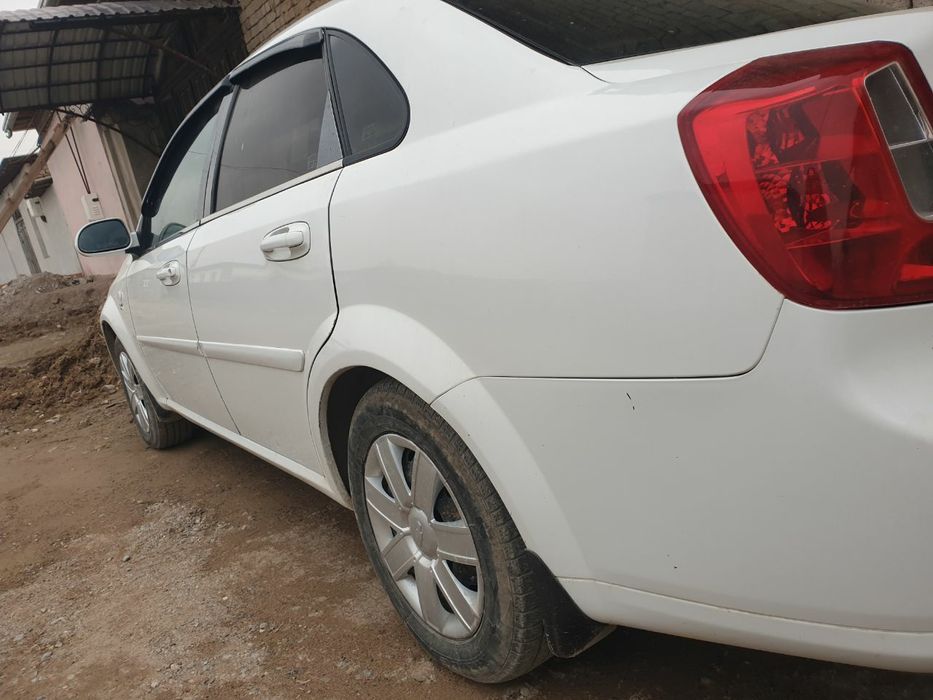 Gentra 2015yil Mexanika sotiladi