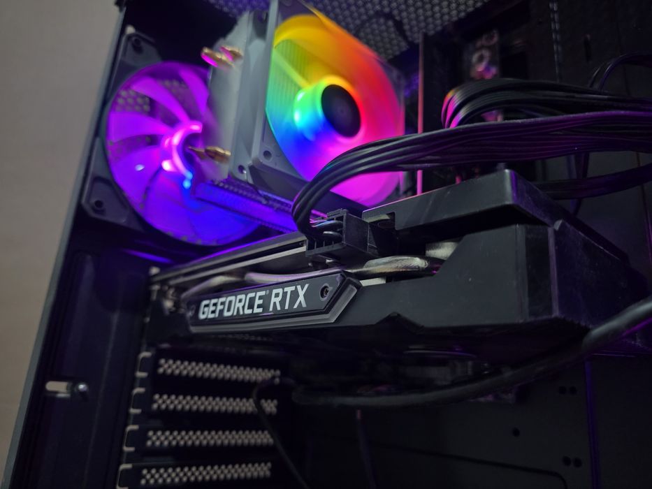 Игровой компьютер Core i5 10400f/ RTX 2060 Super/ 16Gb RAM
https://www