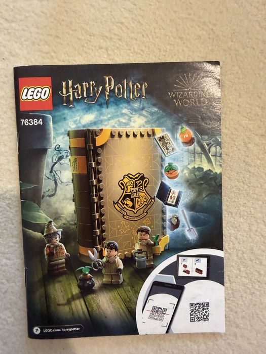 LEGO® Harry Potter™ - Moment Hogwarts™: carti Harry Potter