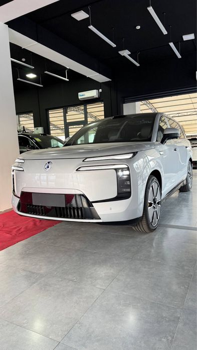 DENZA N8L FLAGSHIP 2025 модель 6 местный ВНЕДОРОЖНИК 4WD