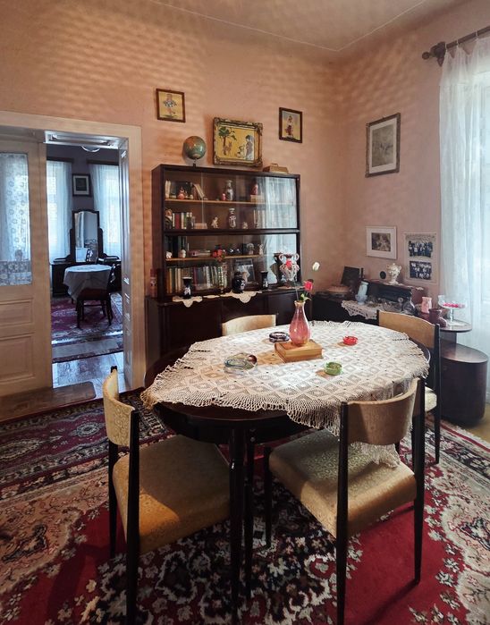 Vand casa la Sátchinez.