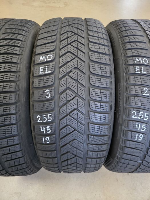 255/45/19 4бр.PIRELLI WINTER SOTTOZERO  3 -TO-EL-PNCS-rim protector