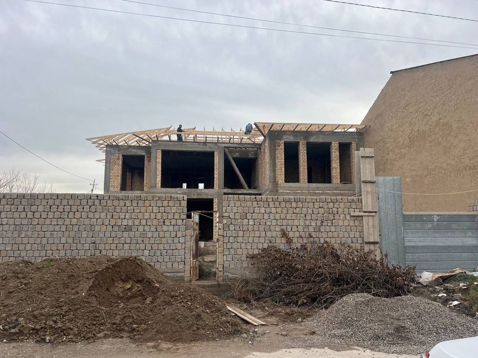 Участка сотилади каробка холата