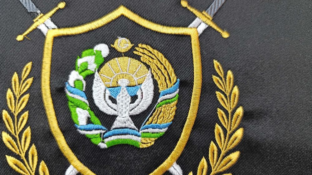 Продается вышивальная машина вышивка аппарат сотилади