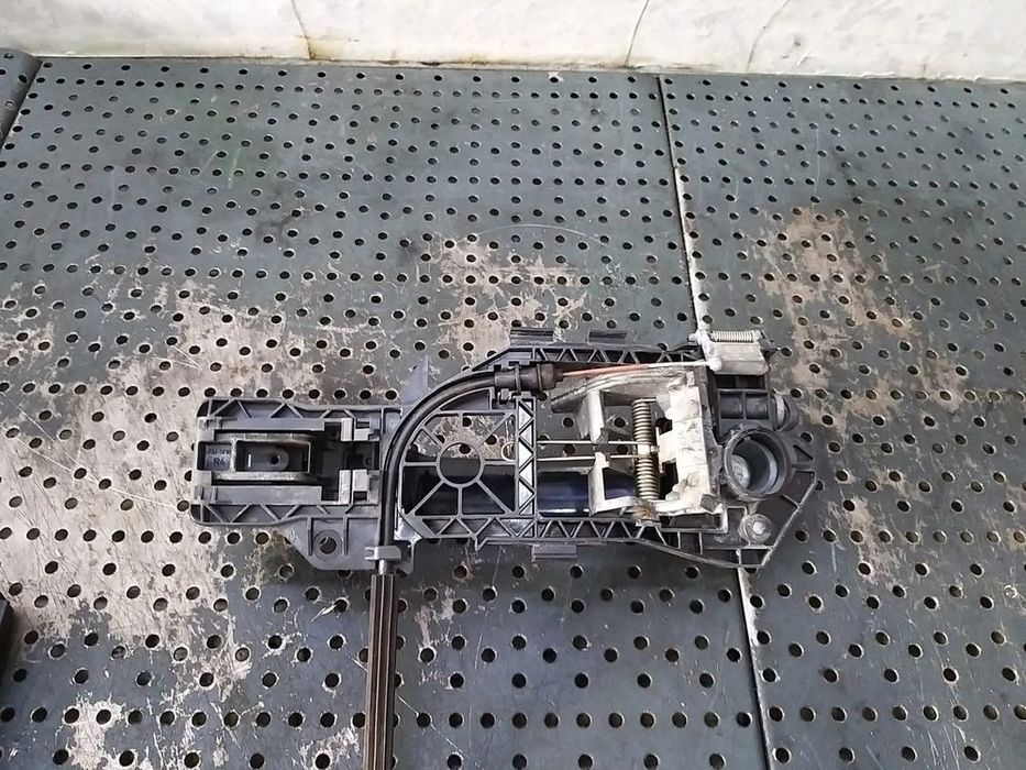 Maner usa dreapta fata vw passat b6 3c