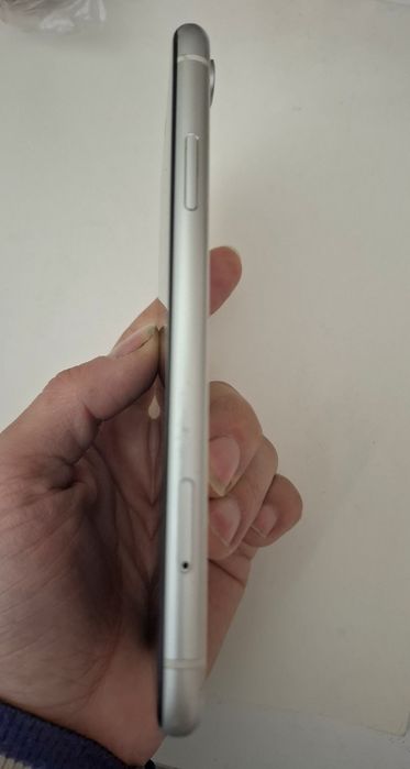 Продам Iphone XR