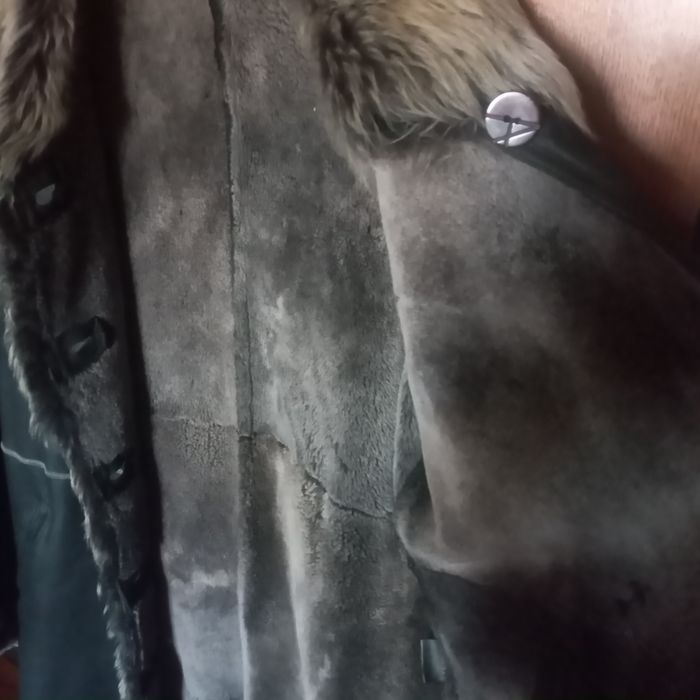 Женская дублёнка,кофты и стельки.