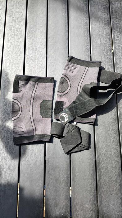 Set 2 genunchere ortopedice marime XL