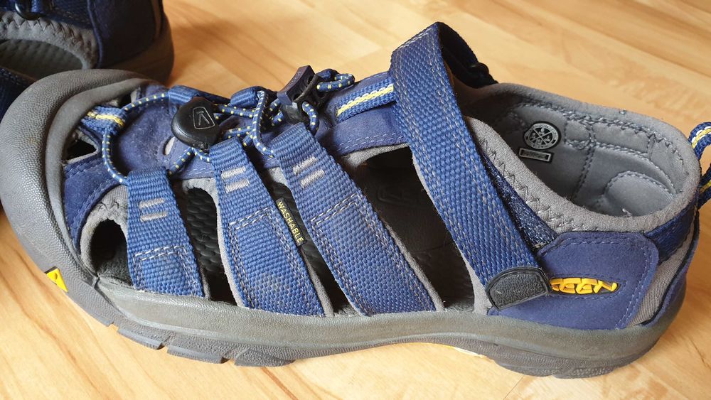 НОВИ Сандали  Keen