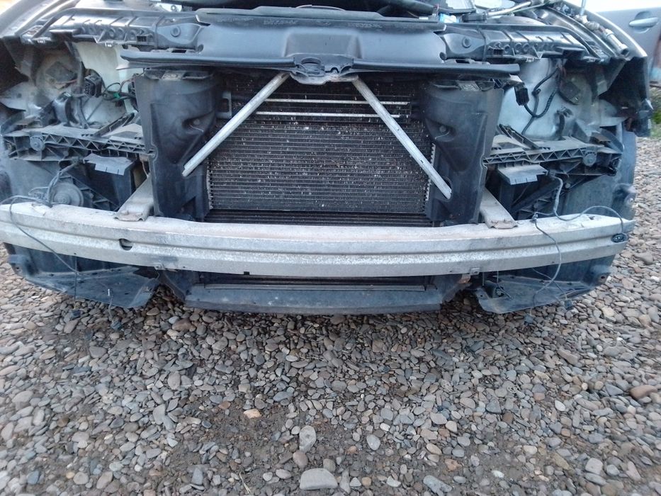 Tragher armatura radiatoare electroventilator bmw x3 e83