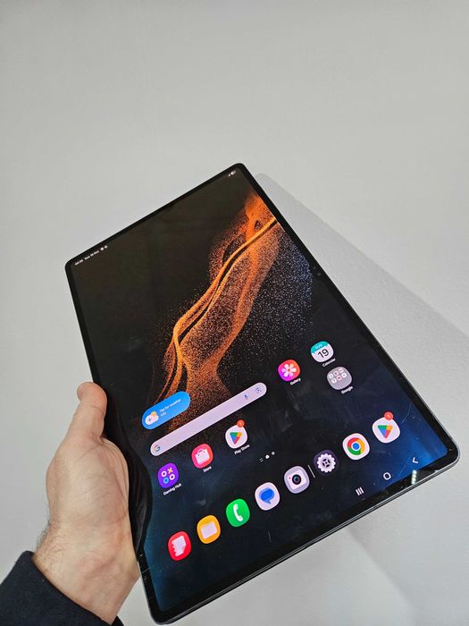 Tableta Samsung Tab S8 ultra, 256 Gb, Sim, Husa!