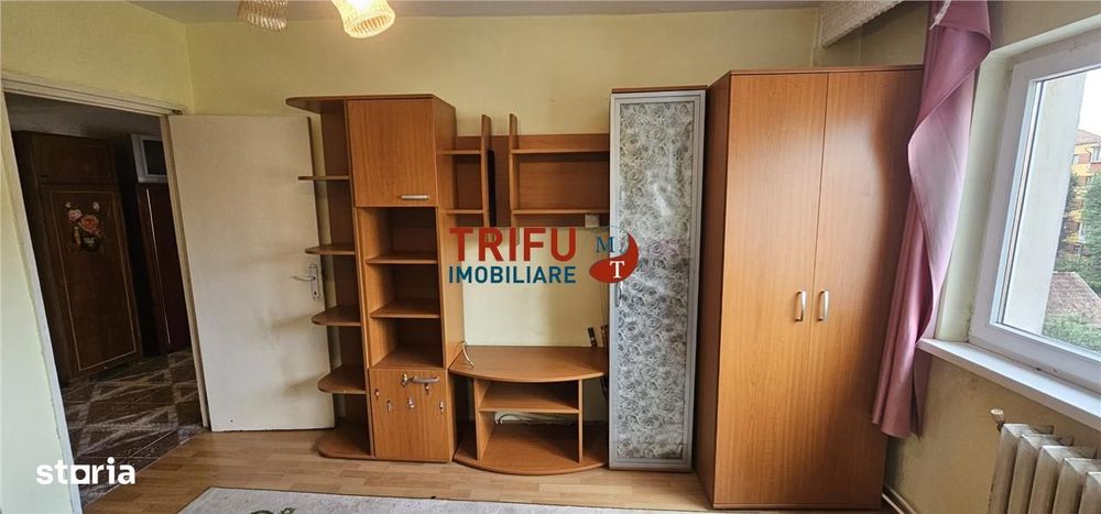 Garsoniera de inchiriat Cetate !