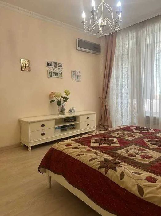 Дава се под наем Тристаен апартамент в София, Зона Б-18 - 100 кв.м за 765 € - Снимка #5