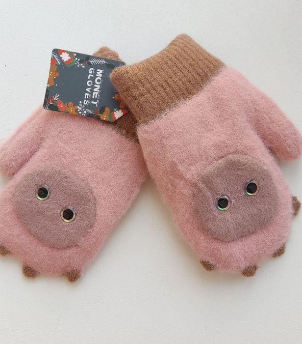 Детские варежки и перчатки