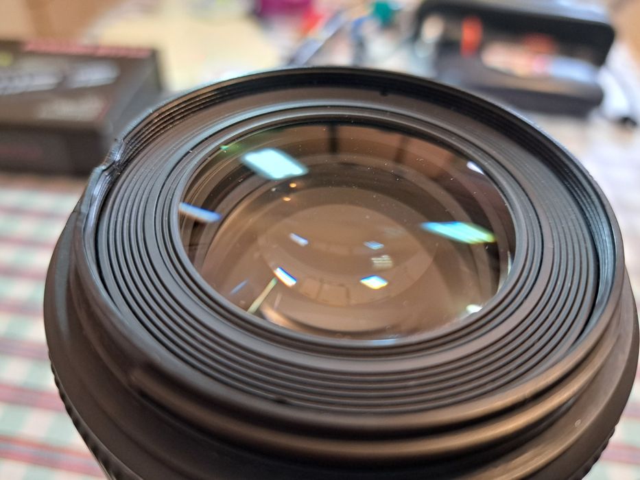 Sigma 105 f2.8 macro Nikon in stare bună