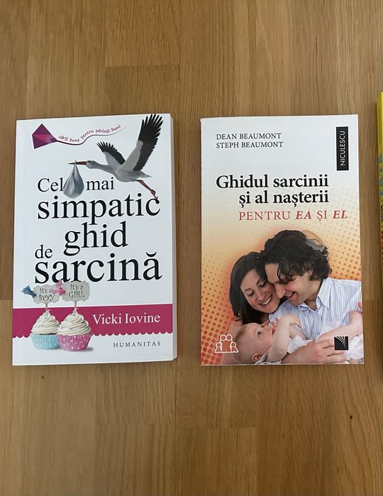 Lot 8 carti sarcina, alaptare si puericultura