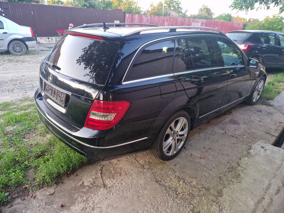 MERCEDES-BENZ C-Class 2011 — imagine 3