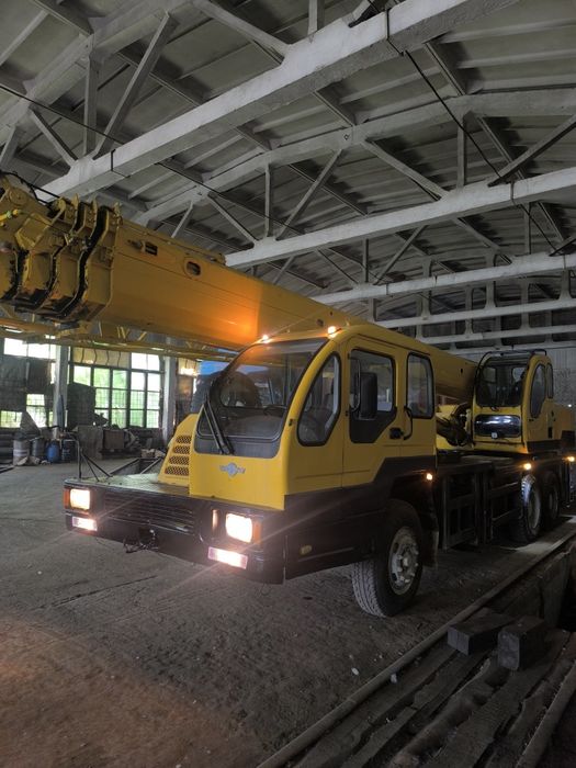 Автокран xcmg20b