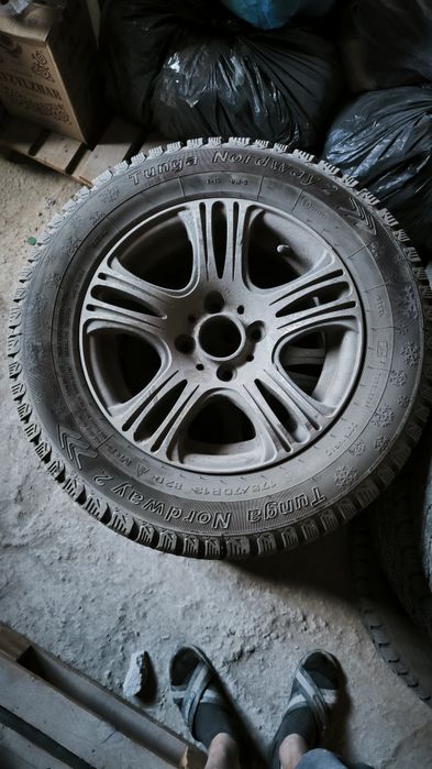 175/70/13 комплект зимней резины