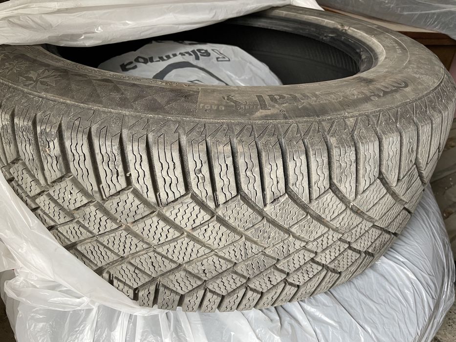 Продам зимнюю резину Continental