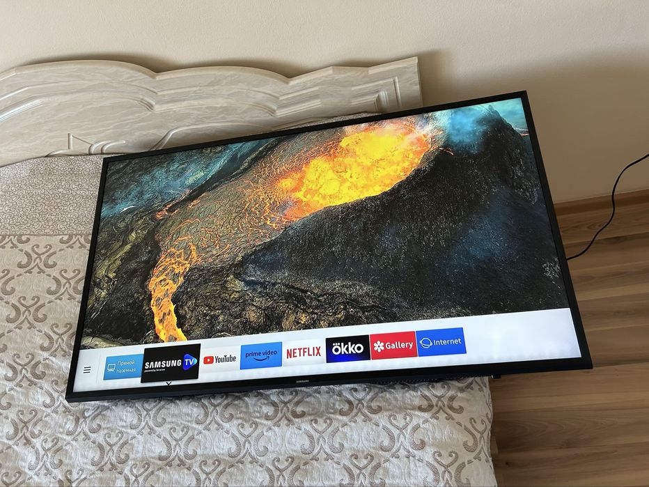 Телевизор Samsung smartTv 4K (110cm) wifi