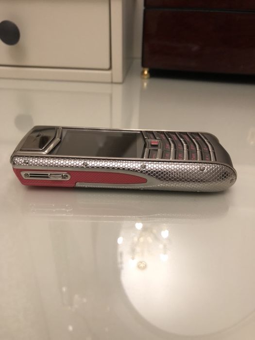 Vertu Ascent ti Neon Pink