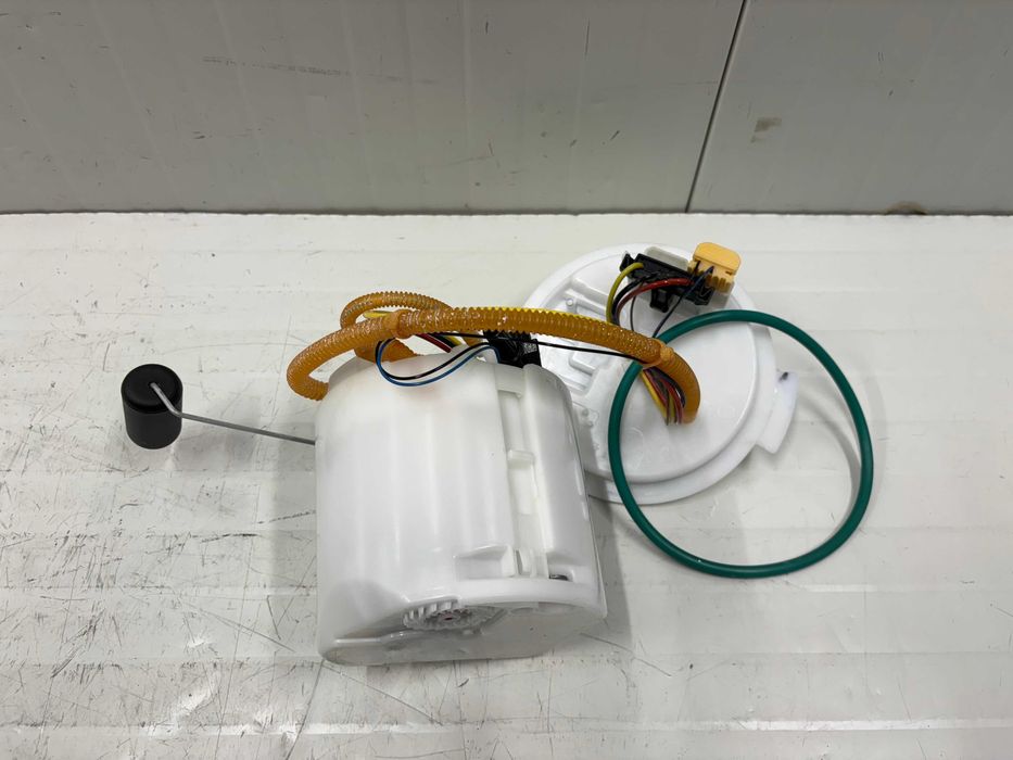 Помпа резервоар / Горивна помпа / БМВ Х5 Г05 Х6 Г06 Х7 Г07 Бензин