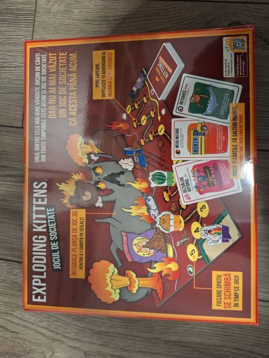 Vând joc de societate NOU Exploding kittens