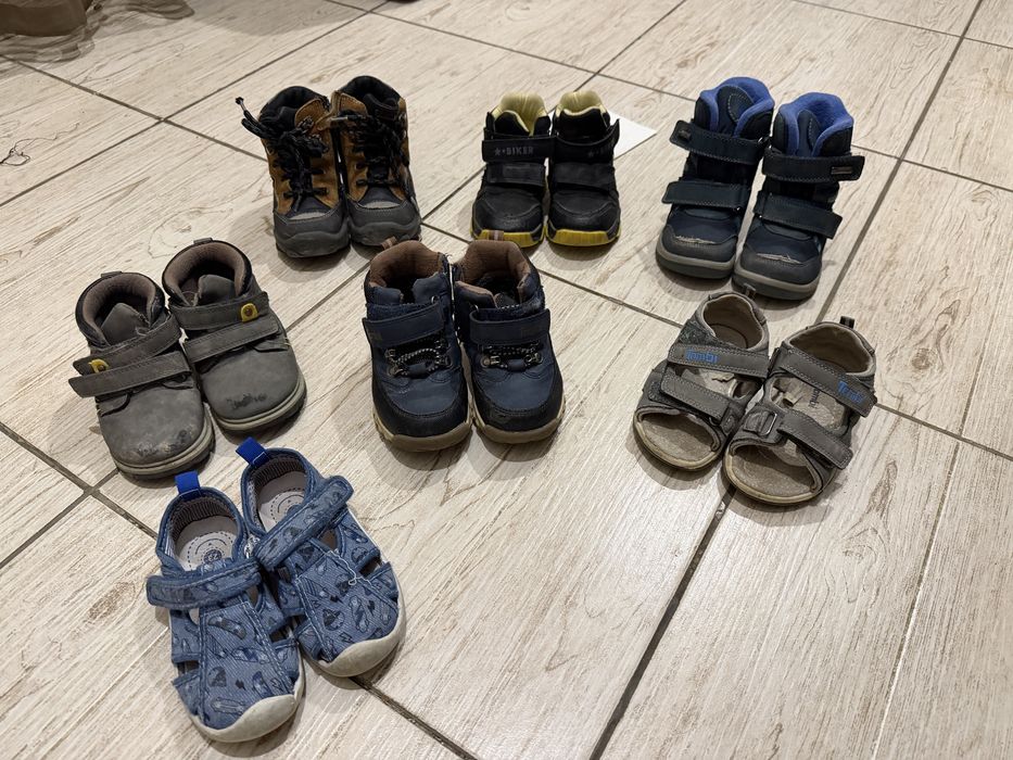 Продам детскую обувь по 3000тг