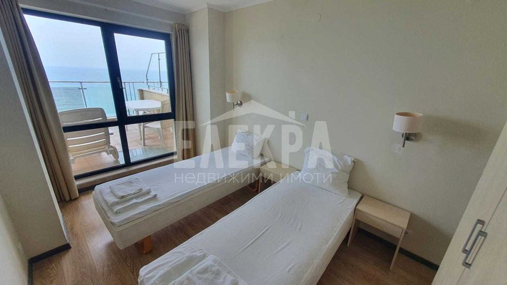 Продава се Четиристаен апартамент в Бяла - 180 кв.м за 834 €/кв.м - Снимка #8