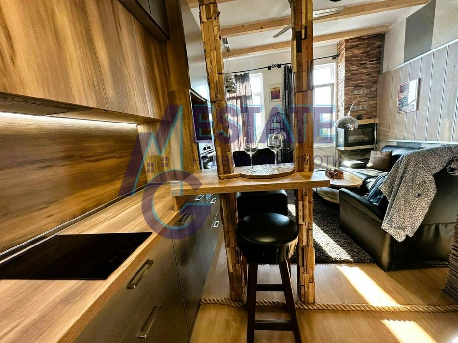 Дава се под наем Двустаен апартамент в Бургас, Център - 50 кв.м за 612 € - Снимка #4