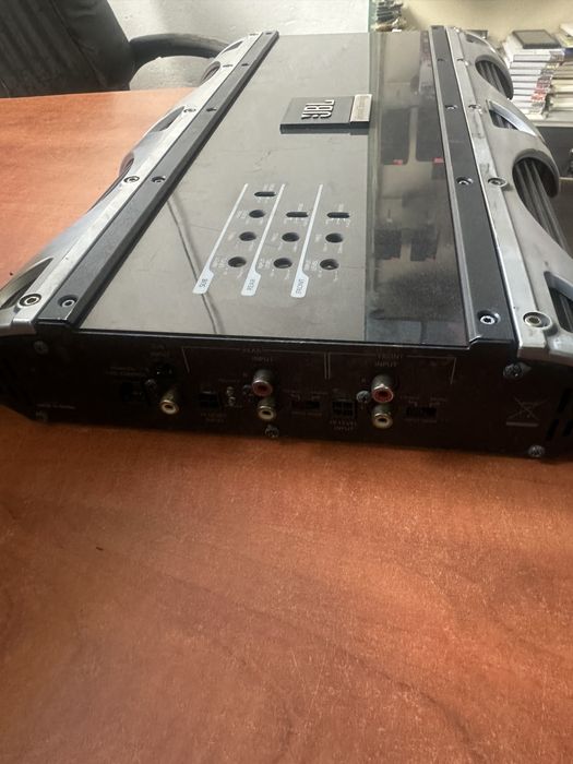 JBL усилвател за кола GTO 755.6