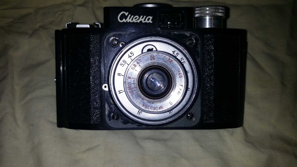 Продавам фотоапарат СМЯНА2 и светломер
