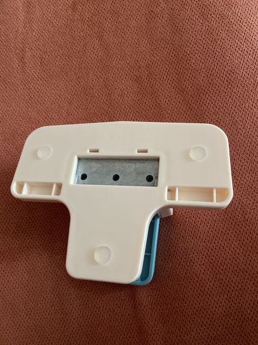 Перфоратор за 3 дупки