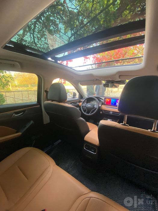 Haval Jolion sotiladi. Rangi qora. Yurgan masofasi 57 000 km. Saloni c
