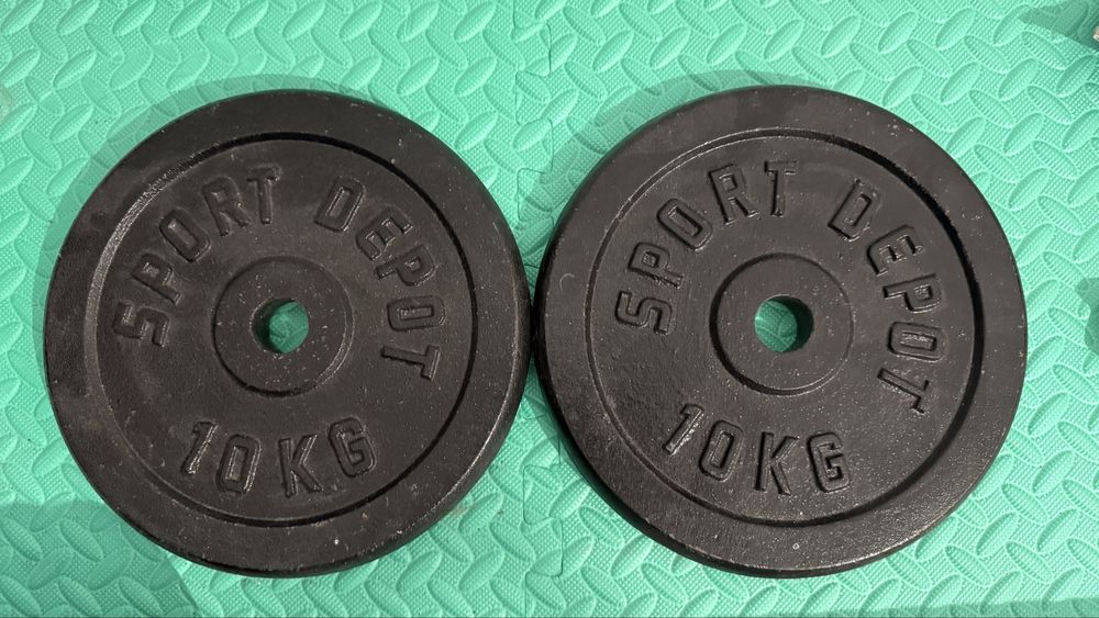 Фитнес тежести с лостове и дъмбели