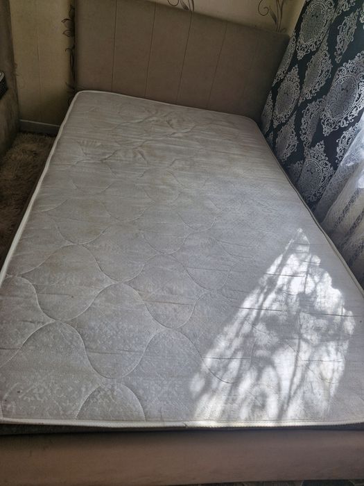 Продам две кровати полуторки