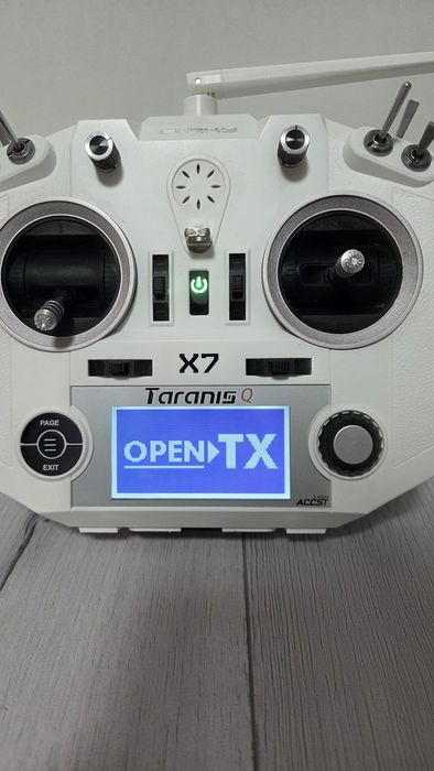 Radiocomanda Taranis X7 Q