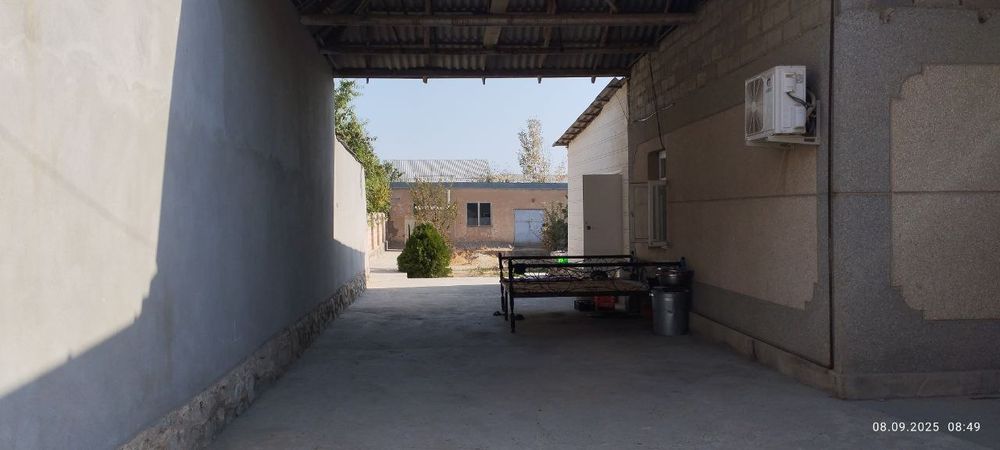 Ховли сотилади срочно