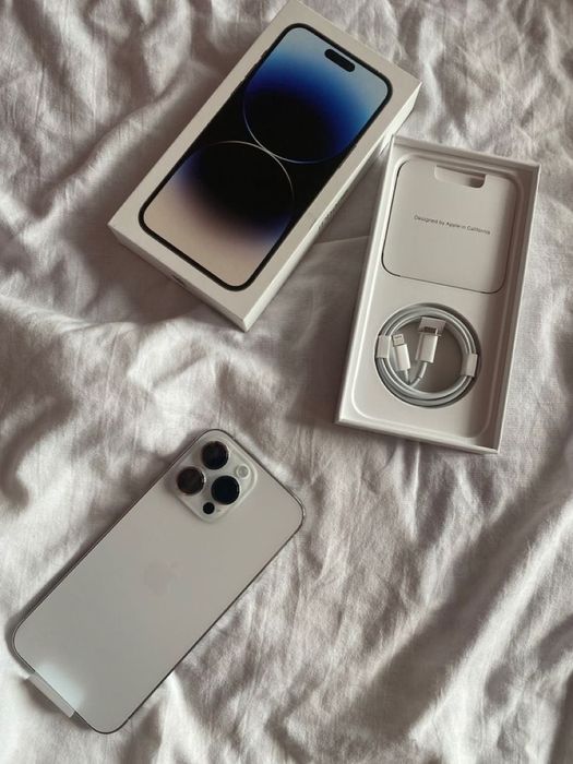 Iphone 14 pro max 256gb.